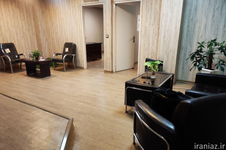 پرستار سالمند خانم و آقا در منزل