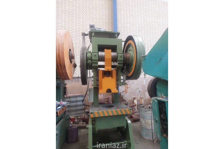 فروش پرس هیدرولیک ۱۶۰ تن قیومی