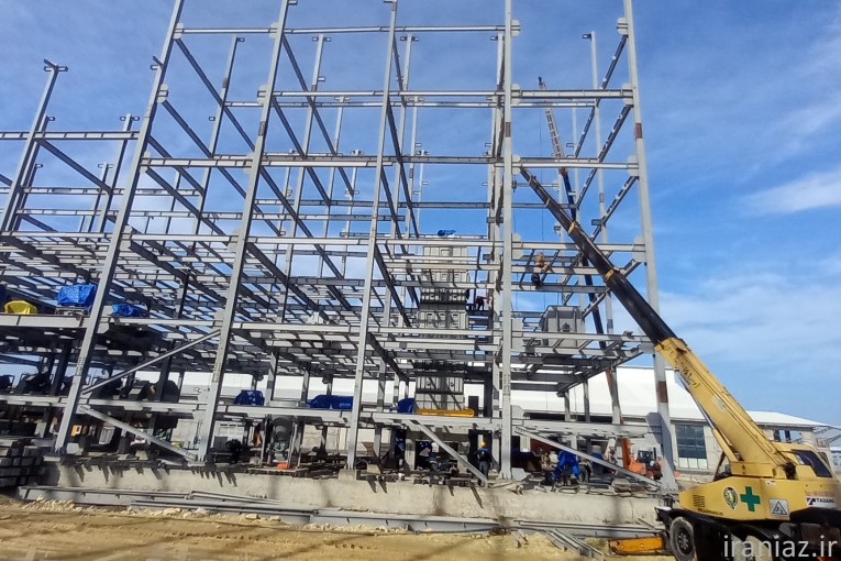  طراحی ساخت انواع سازه های فلزی و سوله 