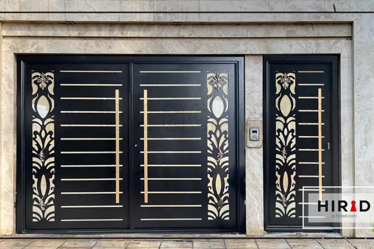 تولید انواع درب فلزی حیاط و پارکینگ