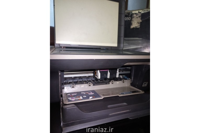 پرینتر رنگی hp چند کاره مدل deskjet1050