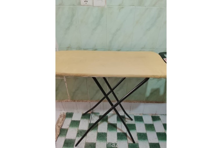 میز همکاره و اتو با تنظیم ارتفاع 