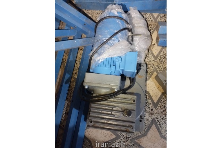 آسانسور و بالابر کارگاهی 