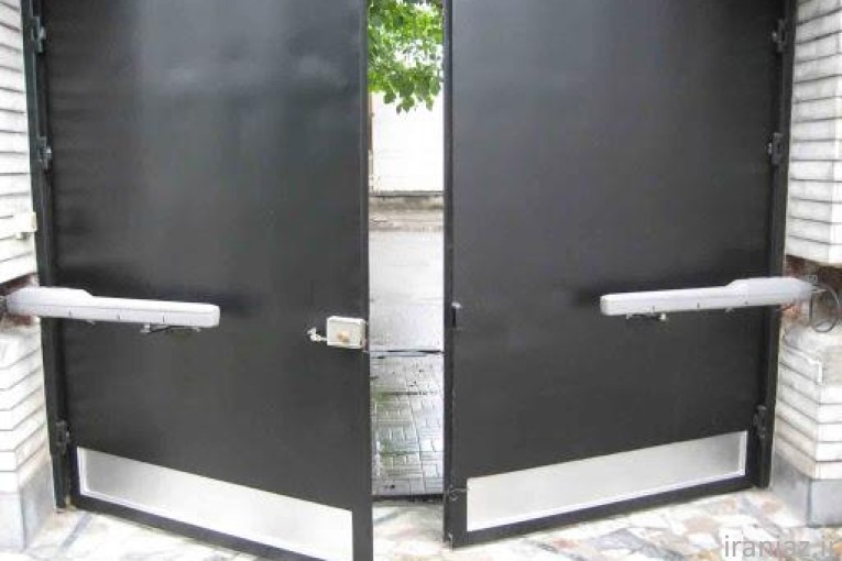 نصب و راه اندازی درب پارکینگی کنترل از راه دور