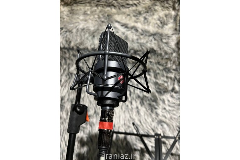 استودیو ضبط صدا و تنظیم موزیک