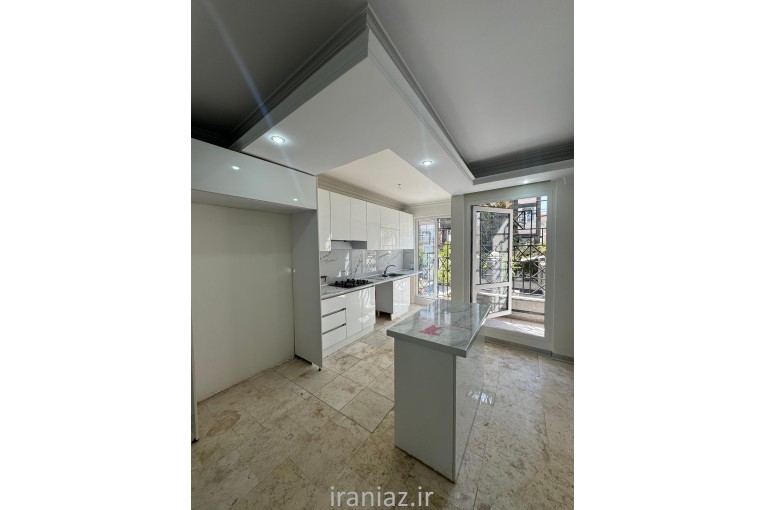 ۱۰۰ متری فول امکانات