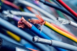 فروش انواع سیم و کابل شاذالکتریک