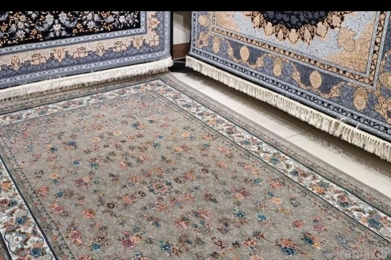 فرش زیبای افشان ۷۰۰ شانه