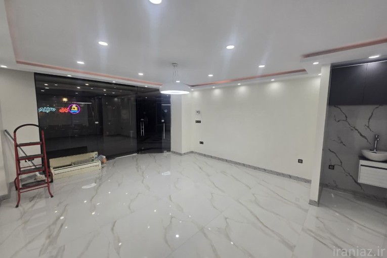 33 متر مغازه بر ولیعصر فروش فوری