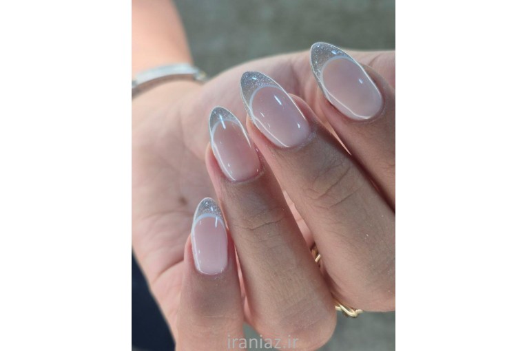 کاشت ناخن با بهترین متریال