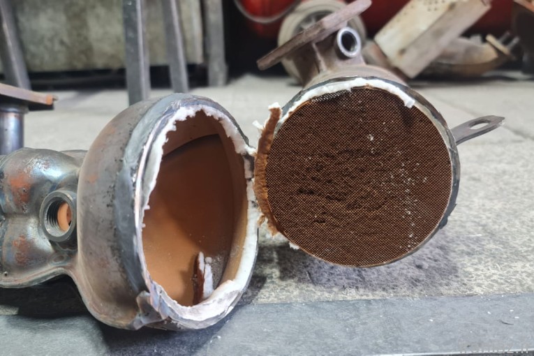 کاتالیزور سنتر هدرز کاتاباکس