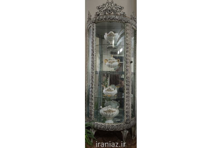 آینه شمعدان و بوفه و میز تلویزیون 
