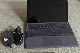Surface Pro 6  Core i7 - 8650U 16GB Ram 1TB