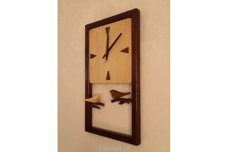 ساعت دیواری چوبی