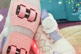 کفش اسکیتی چراغدارشارژی