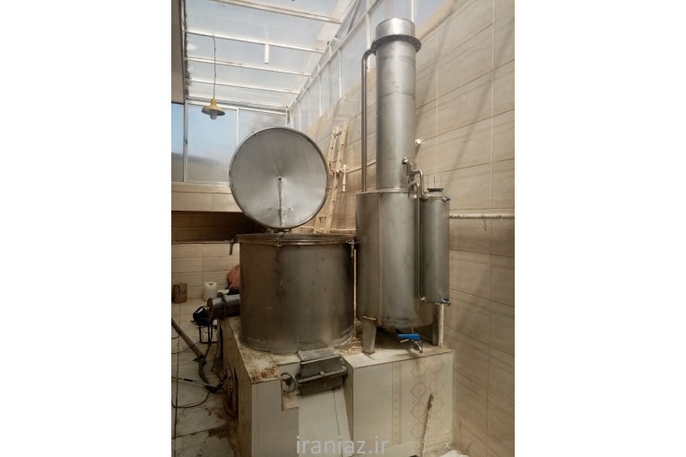 دیگ گلابگیری