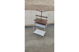 پرس صحافی پایه دار