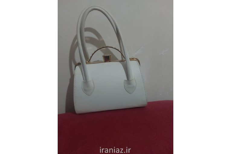 کیف دستی سفید رنگ عروس خانم 