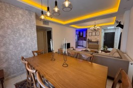 اپارتمان دوخواب کیانمهر شهرک ابریشم