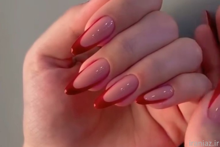 خدمات ناخن با متریال ژل و پودر 