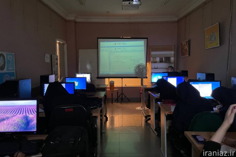 دوره تخصصی ایلاستریتور آموزشگاه جستار