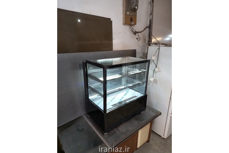 یخچال کیک کافه