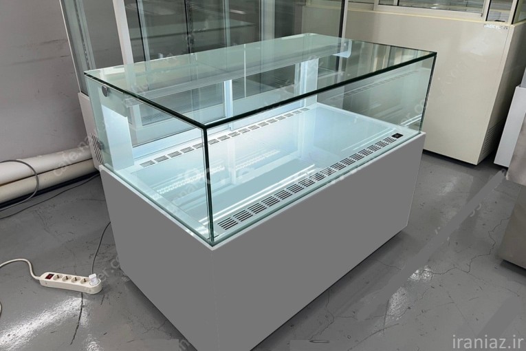 یخچال کیک کافه