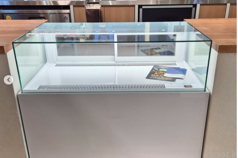 یخچال کیک کافه