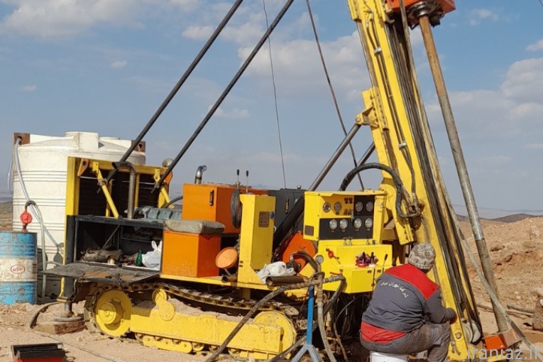 دستگاه حفاری 