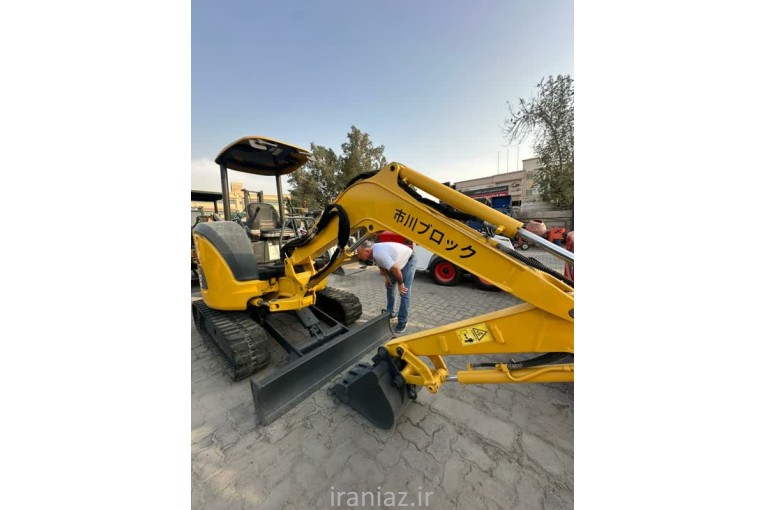 مینی بیل کوماتسو Pc27mr مدل 2012 