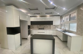 قیطریه۲۳۰ متر ۳خواب