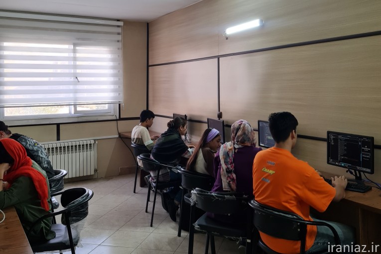 آموزش فتوشاپ و ایلاستریتور در کرج