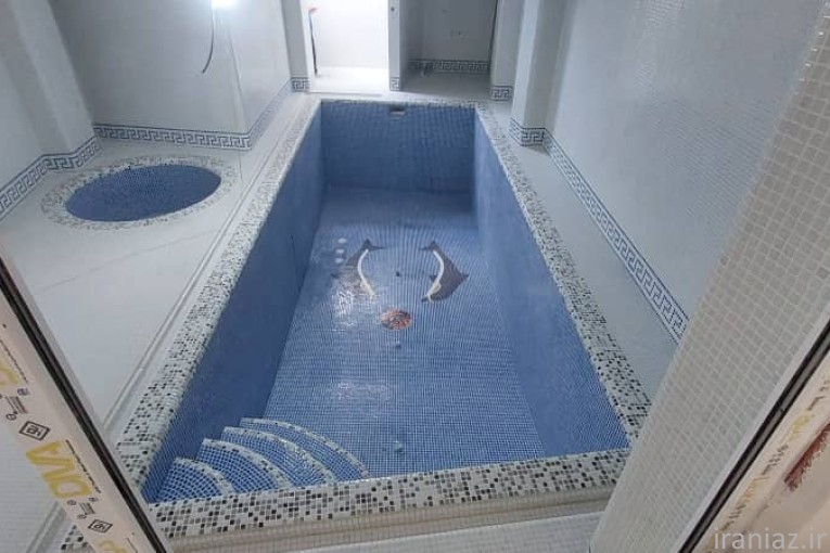 کاشی استخری زمرد