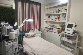 مرکز تخصصی فیشیال و پاکسازی پوست