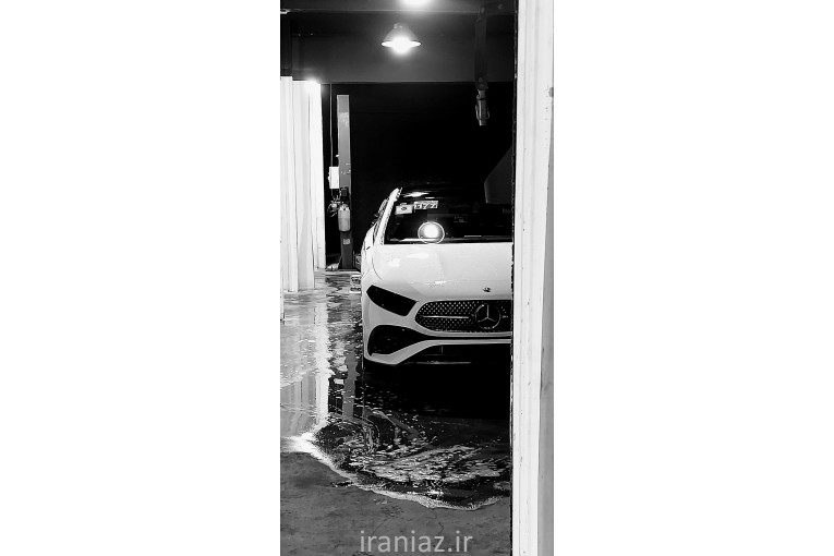 دیتیلینگ حرفه‌ای خودرو 