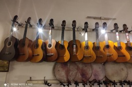 فروشگاه موسیقی