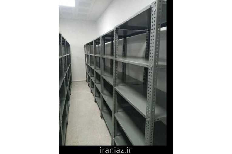 قفسه و استند سیگار و تنباکو و چیپس و پفک وذغال