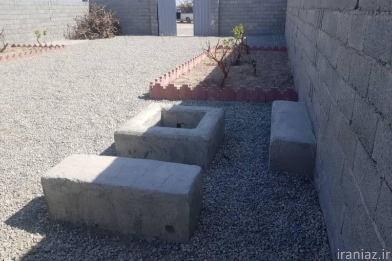 200 متر باغچه نقلی چهار دیواری دنج