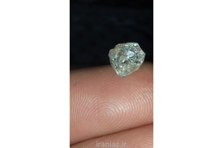 سنگ قیمتی وچندقطعه الماس