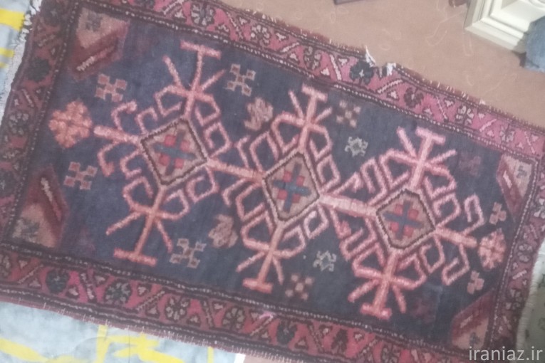 قالیچه قدیمی دست بافت