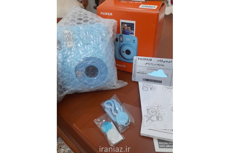 دوربین چاپ فوری فوجی مدل Instax Mini 11
