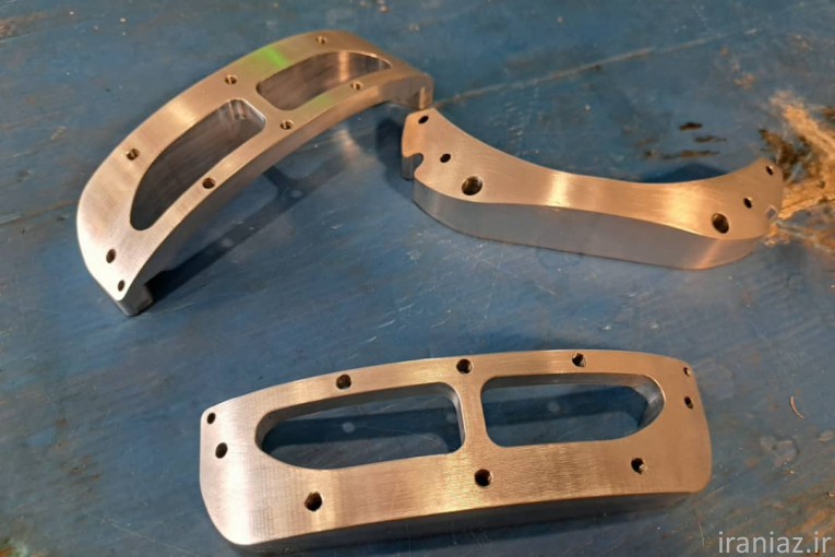 ساخت دقیق قطعات صنعتی با فرز CNC چهار محور