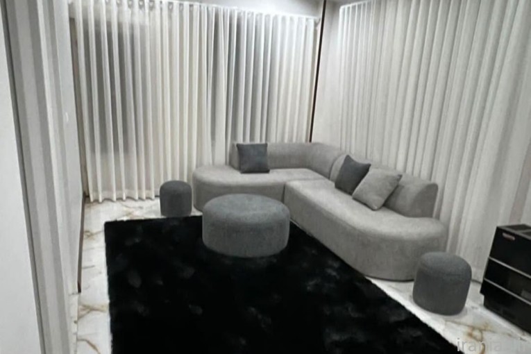 مبل ال / تیدی