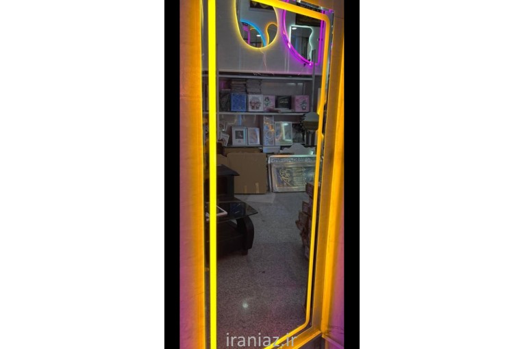 تولیدی انواع قاب و آیینه