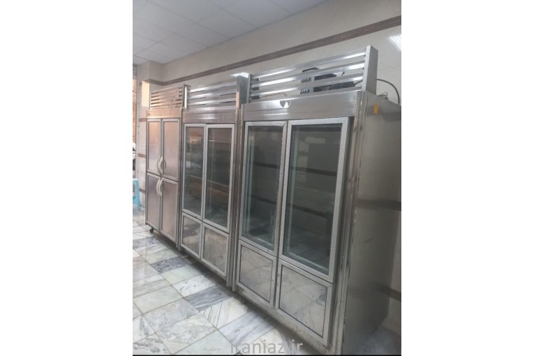 خریدار انواع یخچال صنعتی ایستاده و خوابیده