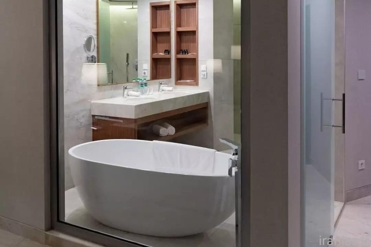 تور کیش هتل مجلل و نوساز آریا