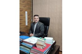 وکیل پایه یک دادگستری