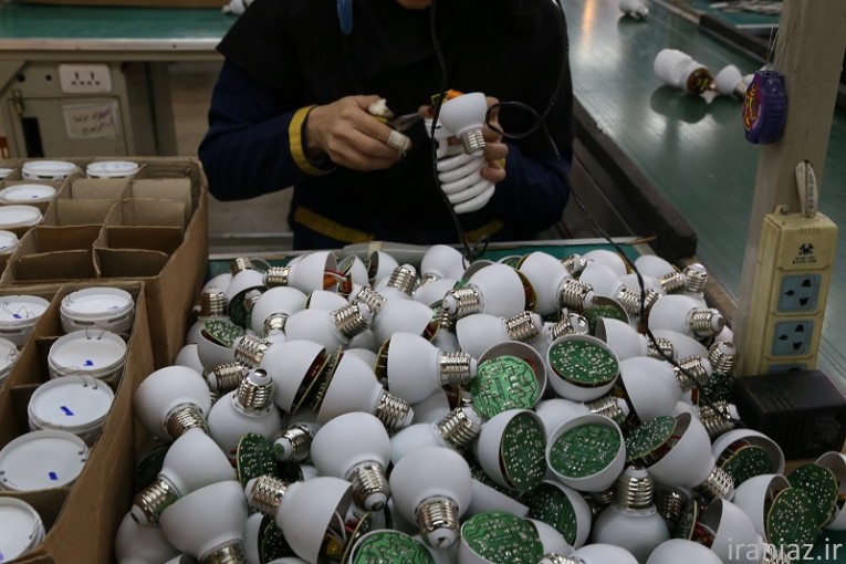 نوار نقاله مونتاژ لامپ کم مصرف