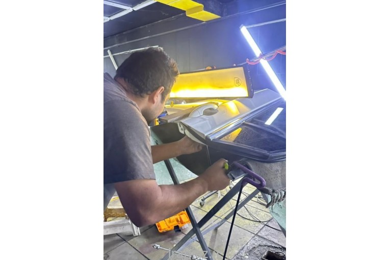 صافکاری نقاشی ماشین