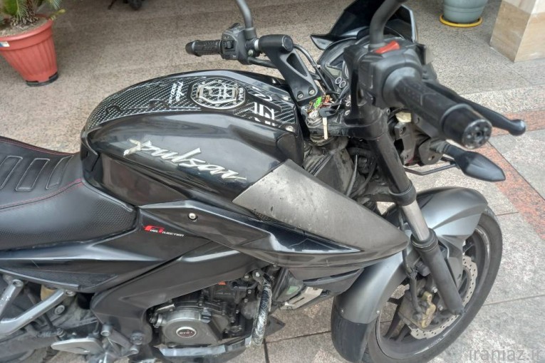 موتور سیکلت ns200